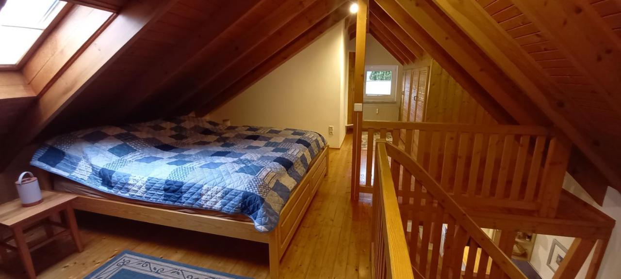 Ferienhaus "Am Schleifenbach" Saalfeld Saale Экстерьер фото